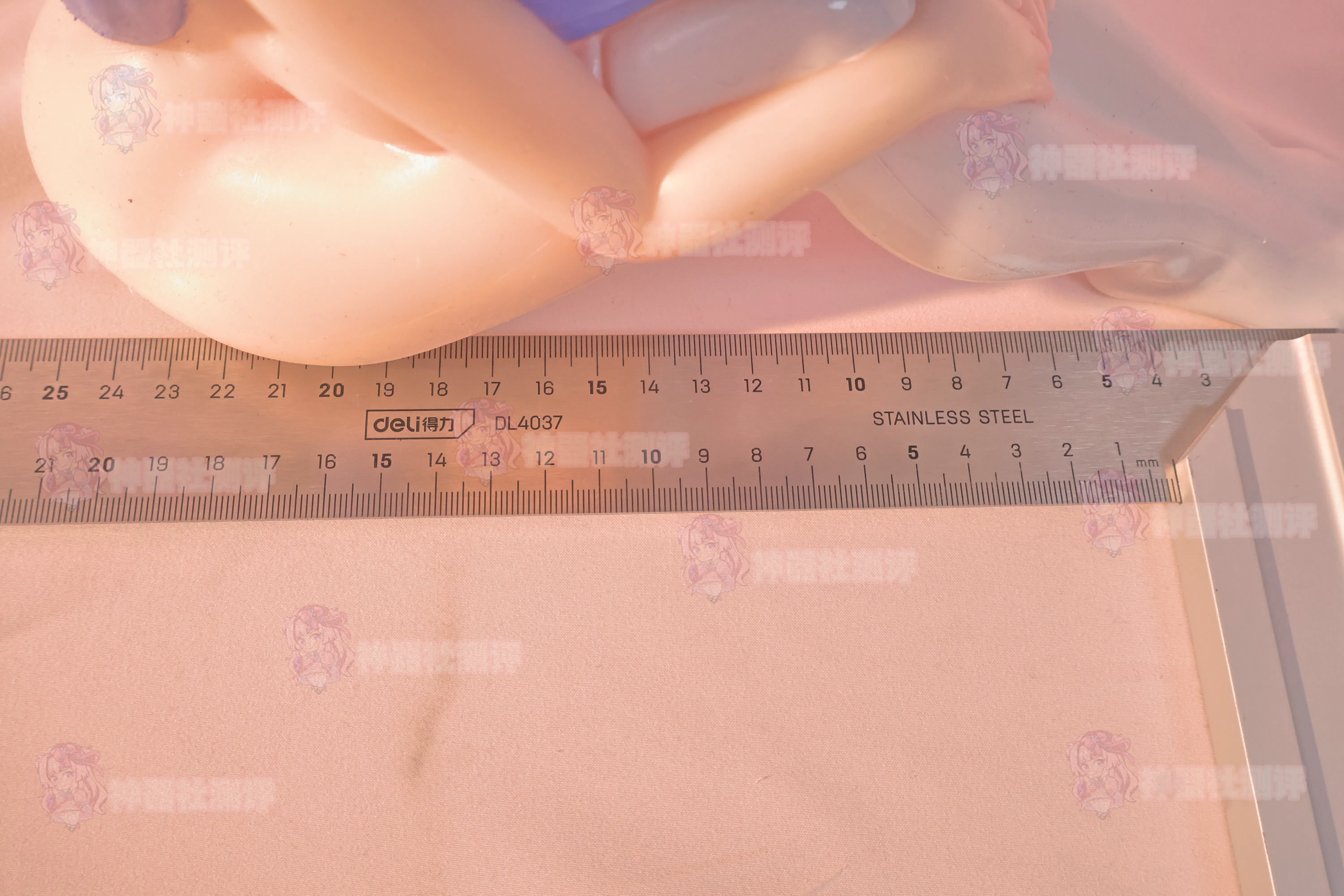 【神器社测评】GXP白丝壁女美绪手办型飞机杯——曾经陪我征战多年的老伙计变成手办了!?致敬传奇榨汁姬的经典通道设计